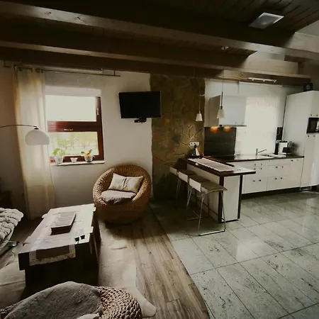 Janosikove Diery Apartament Tierchowa